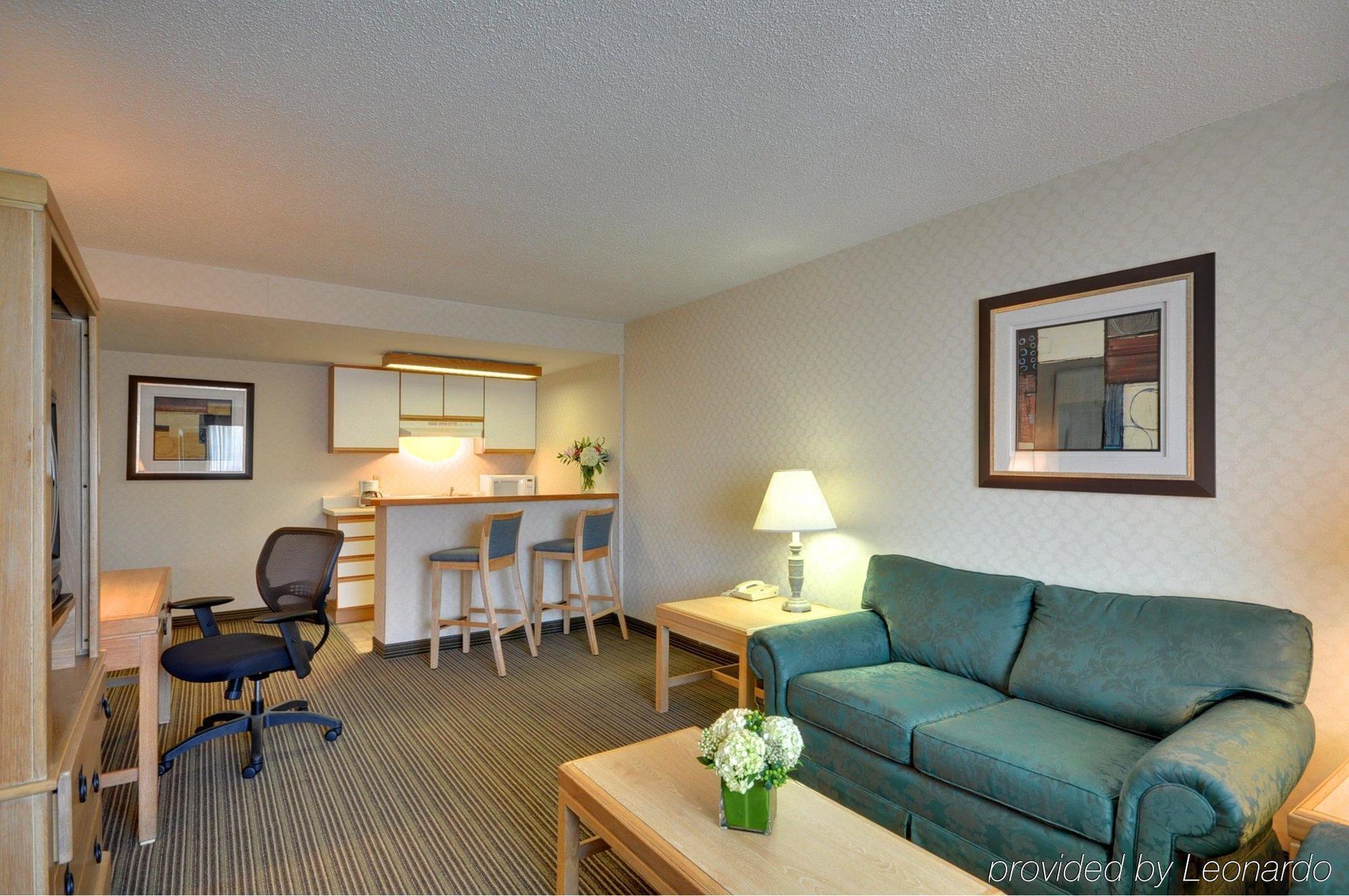 Red Roof Inn & Suites Dekalb Chambre photo